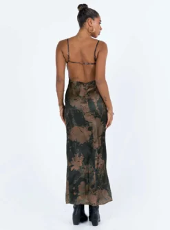Charlow Maxi Dress Black / Brown -Femme Flair 4 modelinfo lola us4 db92b860 ce68 4032 9c53 72b5c1aad657