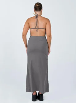 Princess Polly Caterina Maxi Dress Grey -Femme Flair 4 modelinfo mikayla us6 a36e0356 7ce0 4a77 b07e dffdc4dab8a2