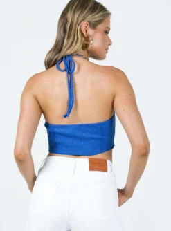Princess Polly Darnell Halter Top Blue -Femme Flair 4 modelinfo milli us2 4eb9eeae 6ff5 491b a379 b41da071268d