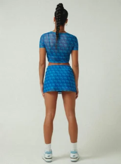 JGR & STN Cassie Micro Skirt Blue -Femme Flair 4 modelinfo model us4 13c67279 d6f7 44f4 b946 2c7d04c3c317