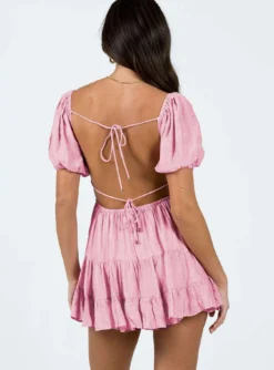 Princess Polly Gracelyn Mini Dress Pink -Femme Flair 4 modelinfo nat us2 7f0d9608 4e99 410a 9864 f348ce4b1f5b