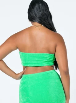 Princess Polly Maci Strapless Top Green 12 Princess Polly Maci Strapless Top Green -Femme Flair 4 modelinfo rheanna us6 fb32d814 cf4d 4b99 a1f7 b2253b9a46a9