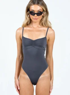 Linden Bodysuit Slate -Femme Flair 5 modelinfo emma us2 9f6694f2 8ce4 4ba8 981a e2a27b34c701