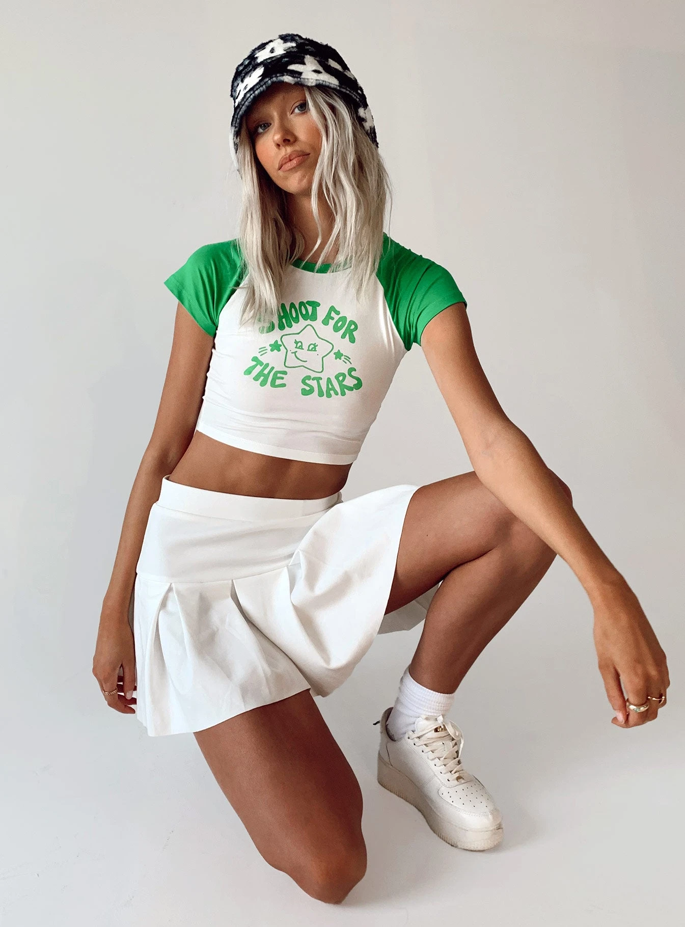 Princess Polly Shoot For The Stars Tee White / Green 7 Princess Polly Shoot For The Stars Tee White / Green - Image 7