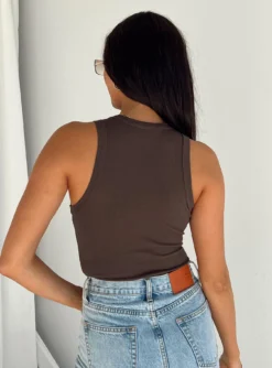 Classic Bodysuit Brown 9 Classic Bodysuit Brown -Femme Flair 5 modelinfo paris us2 64c7a895 9a97 4f32 8881 7f0d052d9ce0