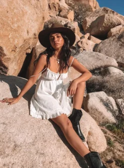 Princess Polly Empress Of Love Mini Dress White -Femme Flair 5.1 7