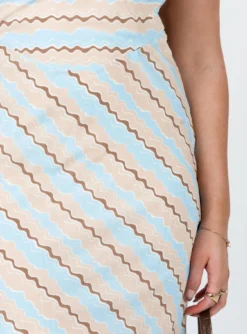 Princess Polly Alessia Maxi Dress Blue Multi 13 Princess Polly Alessia Maxi Dress Blue Multi -Femme Flair 5 8432a71b 3a6e 42a8 8d67 fa782ba840eb