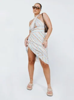 Princess Polly Alessia Maxi Dress Blue Multi 15 Princess Polly Alessia Maxi Dress Blue Multi -Femme Flair Alessia Maxi Dress Blue Multi 1