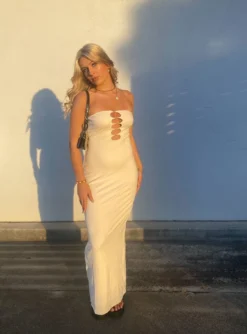 Princess Polly Sofia Maxi Dress Champagne 9 Princess Polly Sofia Maxi Dress Champagne -Femme Flair beba mou Sofia Maxi Dress Champagne AU10